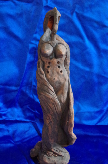 Echsenfrau in Keramik 1